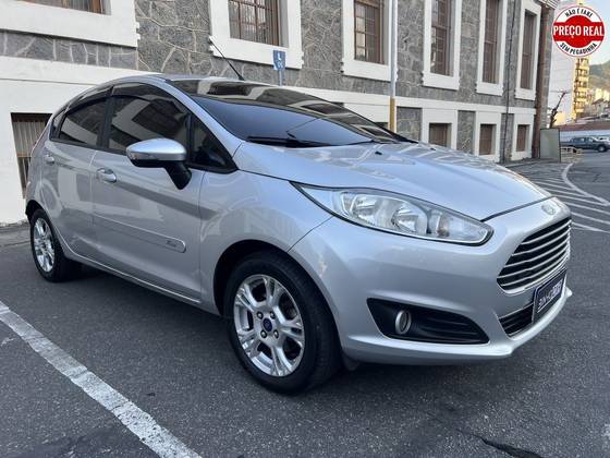 FORD FIESTA 1.5 SE HATCH 16V FLEX 4P MANUAL FORD FIESTA 1.5 SE HATCH 16V FLEX 4P MANUAL